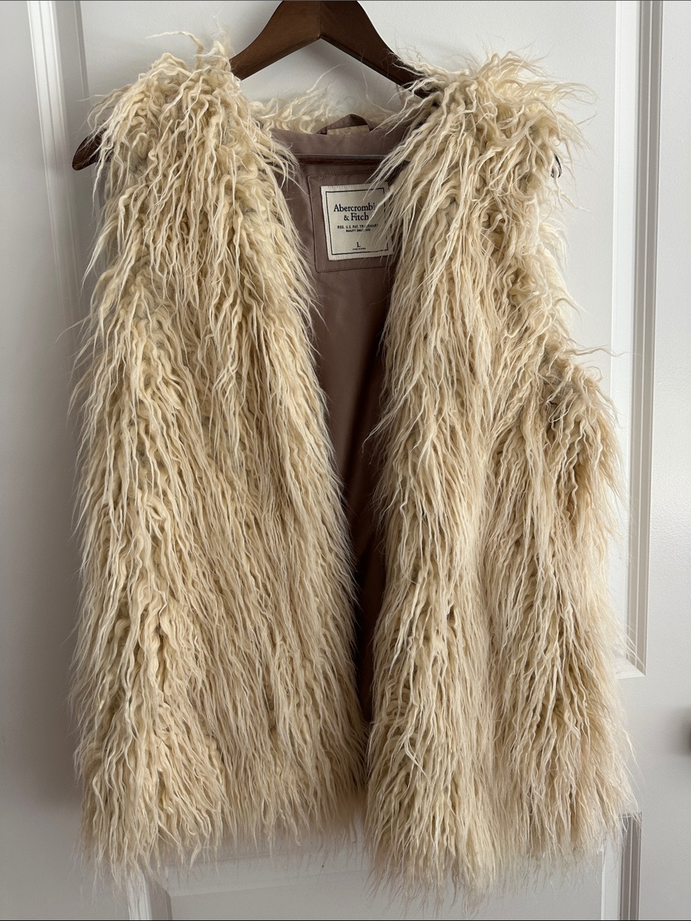 Abercrombie & Fitch Cream Boho Shag Faux Fur Vest